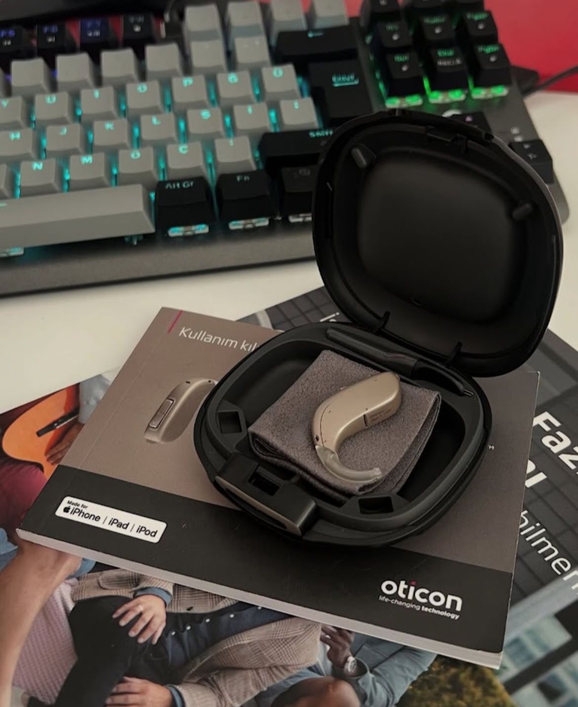 Oticon işitme cihazı seti